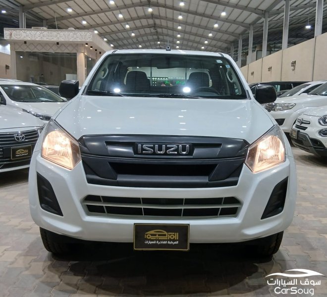 ايسوزو دي ماكس غمارتين 4WD LS موديل 2024