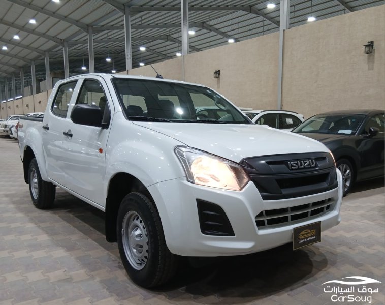 ايسوزو دي ماكس غمارتين 4WD LS موديل 2024