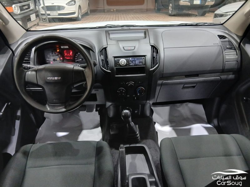 ايسوزو دي ماكس غمارتين 4WD LS موديل 2024