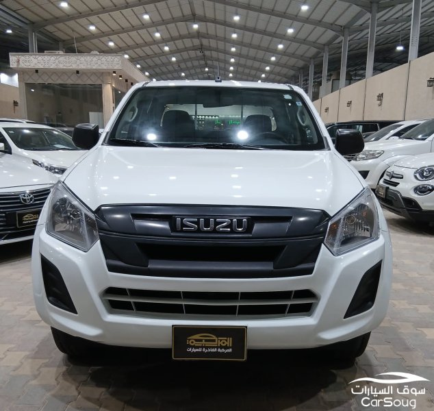ايسوزو دي ماكس غمارتين 4WD LS موديل 2024