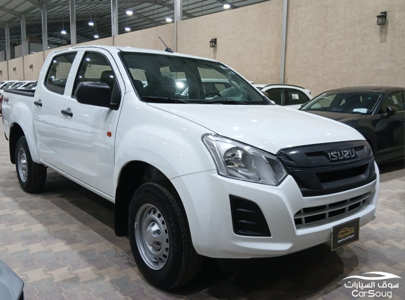 ايسوزو دي ماكس غمارتين 4WD LS موديل 2024