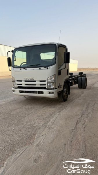 ايسوزو:2014 • المكينه تيربو :5200CC  شرط