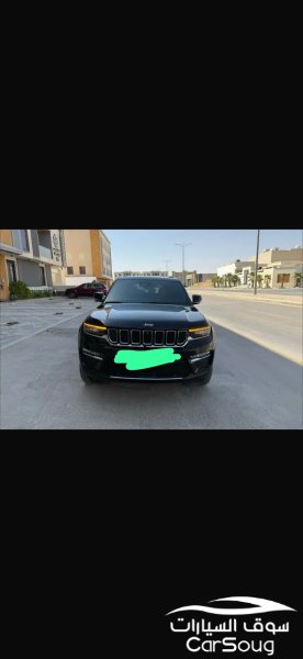 جيب جراند شيروكي ليمتد بلس موديل 2023