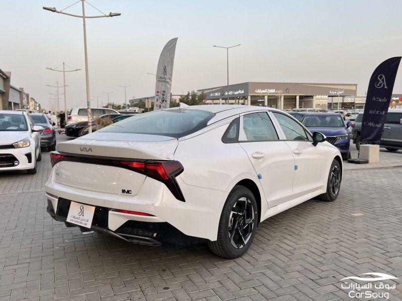 كيا K5 ستاندرد مطور موديل 2026