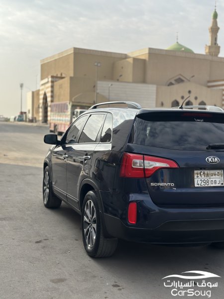 كيا سورينتو 2013
