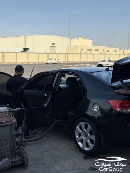 تبوك حي النهضه خلف مستشفى الملك خالد