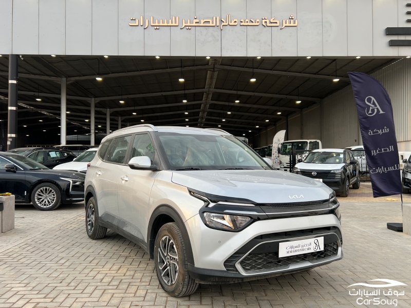 كيا كارينز جديده موديل 2025