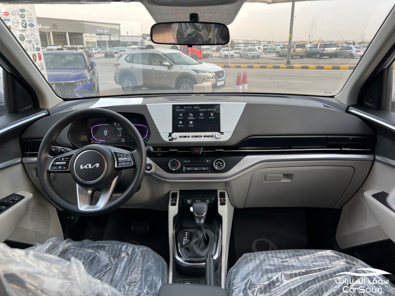 كيا كارينز جديده موديل 2025