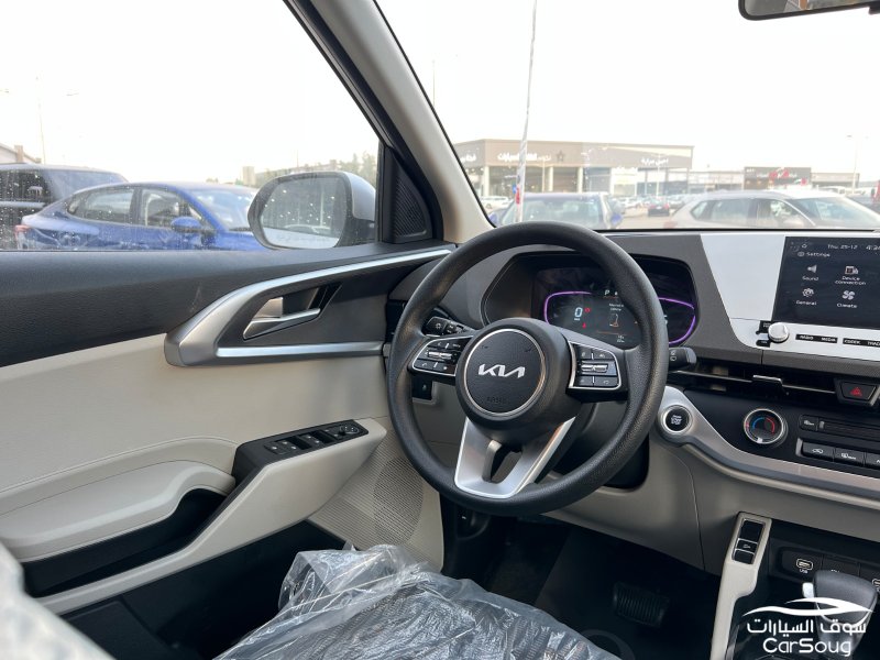 كيا كارينز جديده موديل 2025
