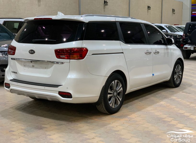 كيا كرنفال نص فل ديزل كوري موديل 2020