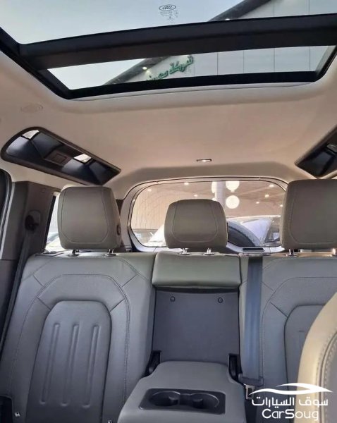 لاند روفر ديفندر X110 V4 موديل 2022