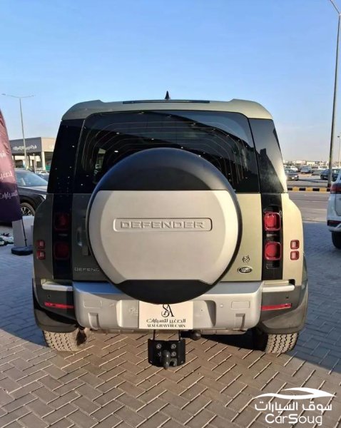 لاند روفر ديفندر X110 V4 موديل 2022