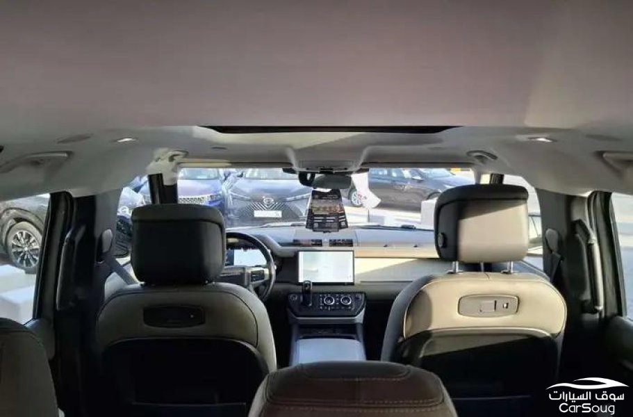 لاند روفر ديفندر X110 V4 موديل 2022