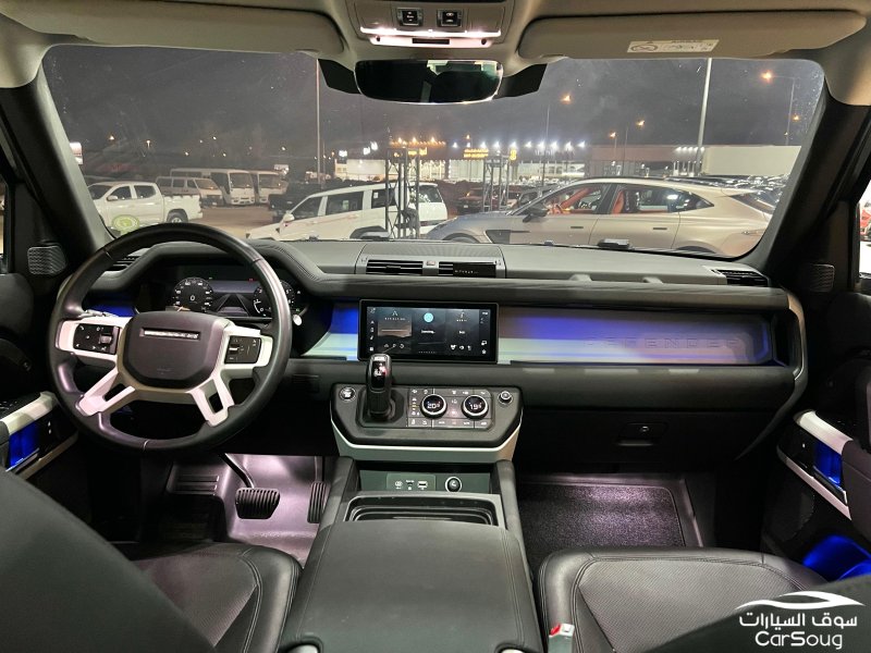 لاند روفر ديفندر 90 V4 موديل 2023