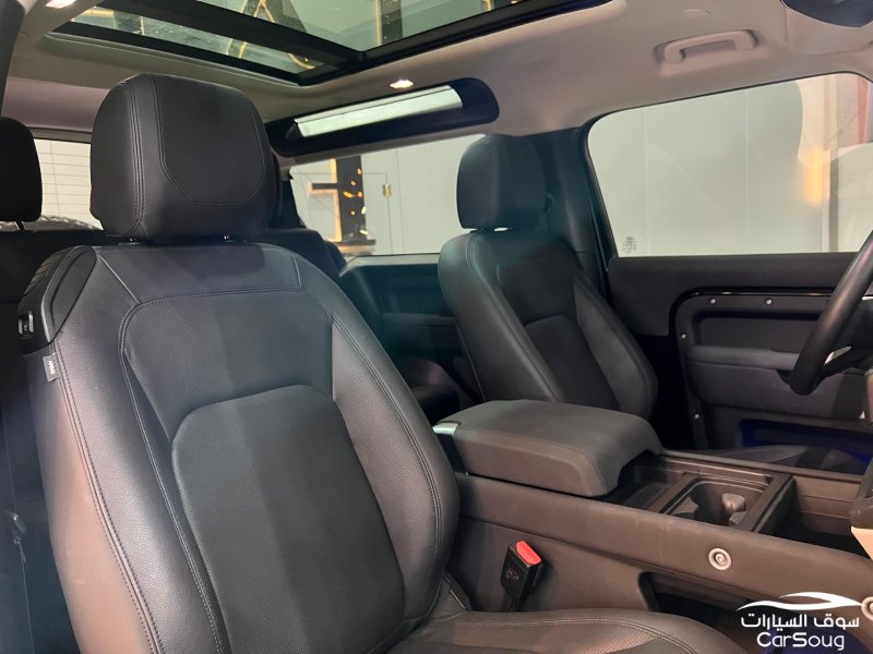لاند روفر ديفندر 90 V4 موديل 2023