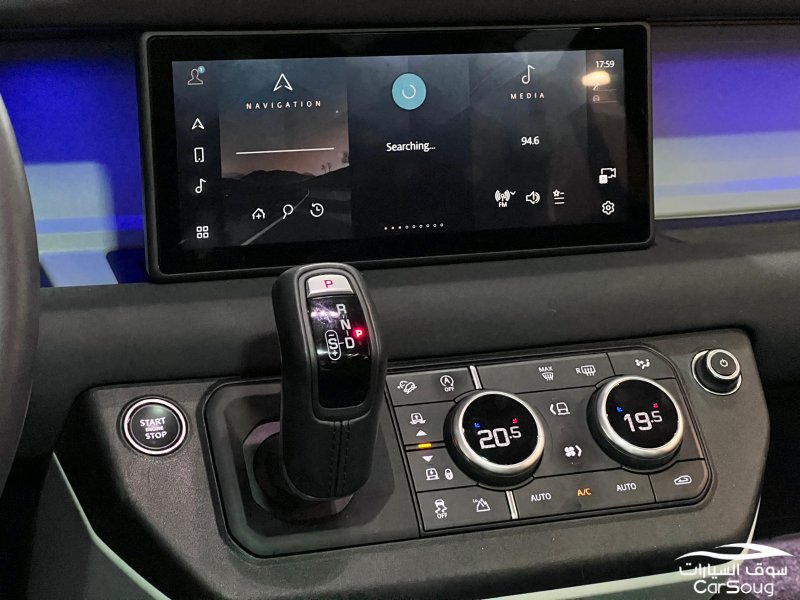 لاند روفر ديفندر 90 V4 موديل 2023