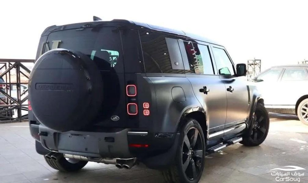 لاند روفر ديفندر X110 V8 موديل 2024 جديده