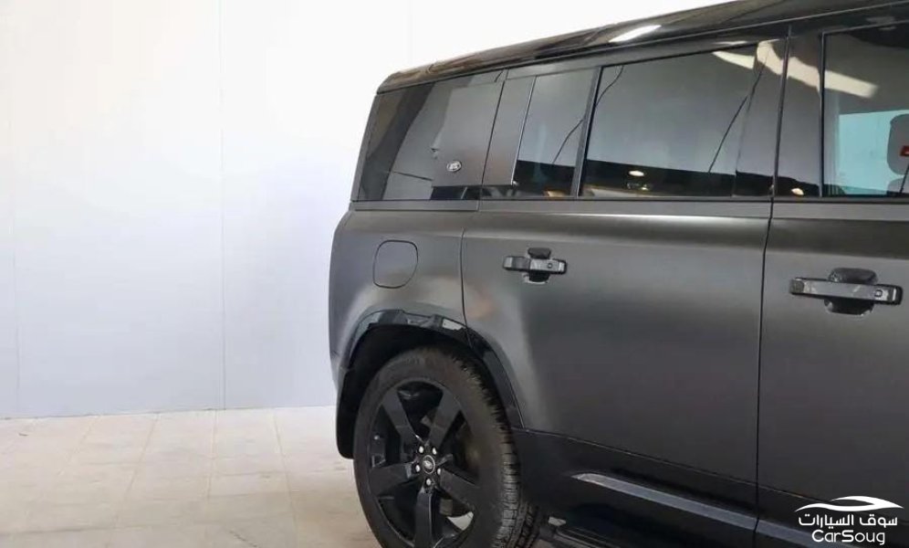 لاند روفر ديفندر X110 V8 موديل 2024 جديده