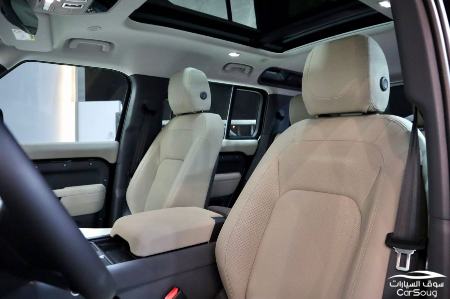 لاند روفر ديفندر X110 V4 موديل 2024 جديده