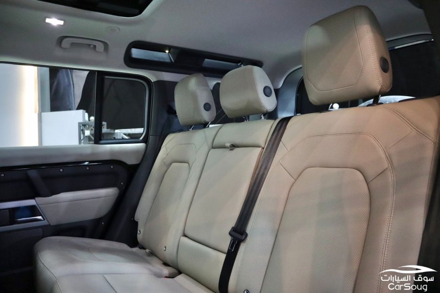 لاند روفر ديفندر X110 V4 موديل 2024 جديده