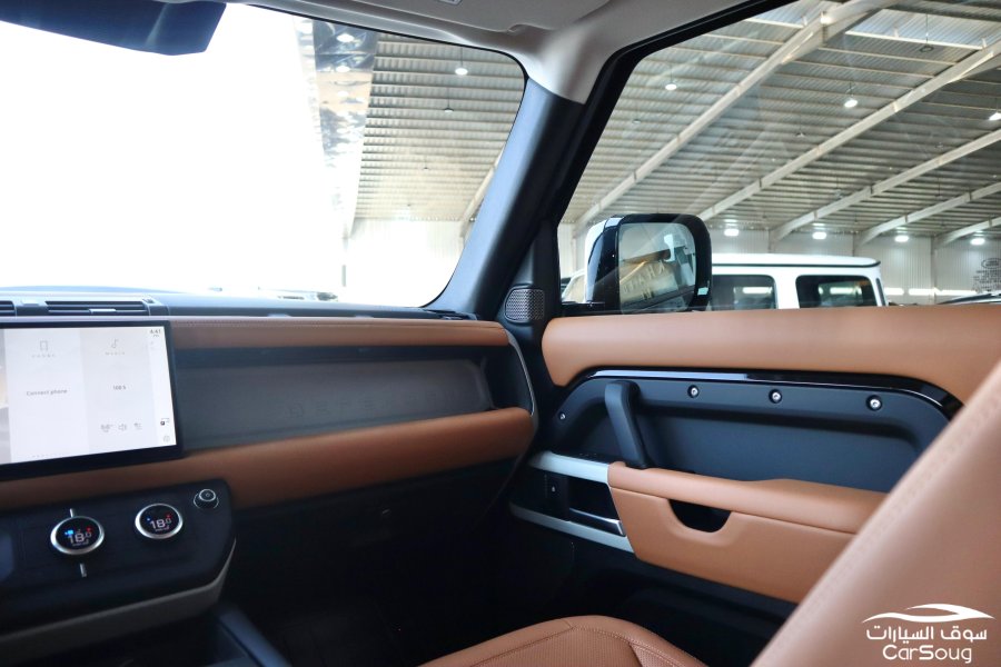 لاند روفر ديفندر X110 V4 موديل 2024 جديده