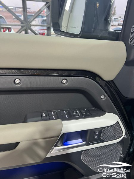 لاند روفر ديفندر X110 V4 موديل 2024 جديده