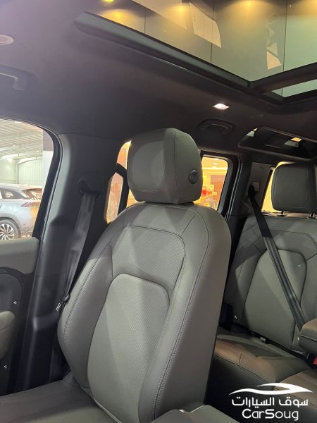 لاند روفر ديفندر X110 V4 موديل 2024 جديده