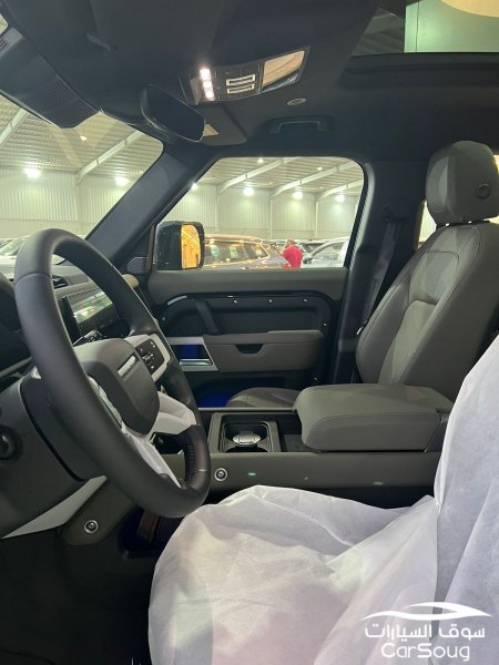 لاند روفر ديفندر X110 V4 موديل 2024 جديده