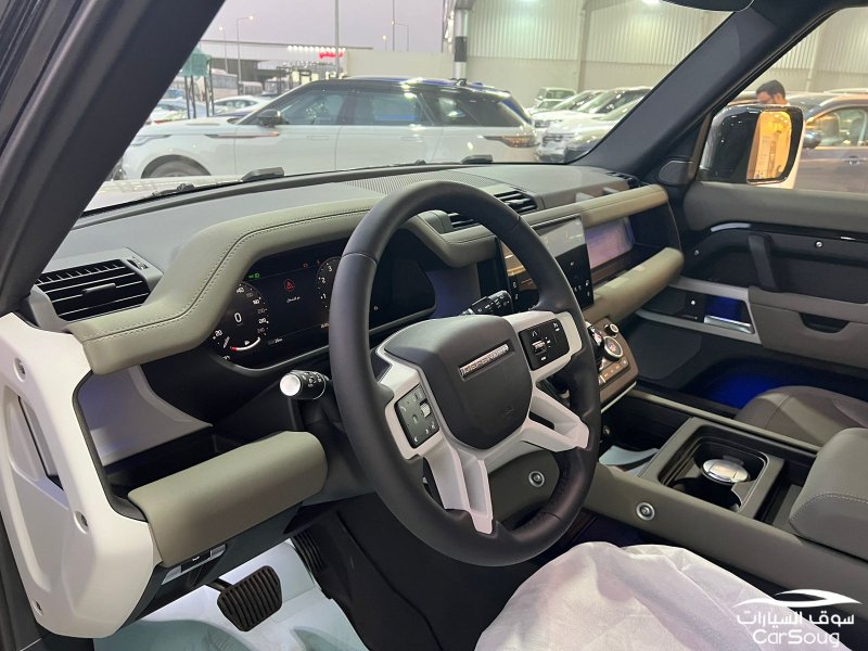 لاند روفر ديفندر X110 V4 موديل 2024 جديده