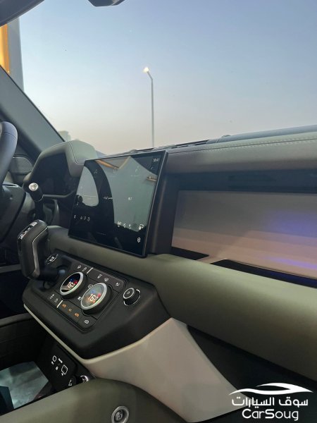 لاند روفر ديفندر X110 V4 موديل 2024 جديده