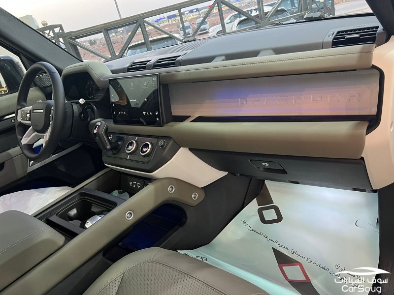 لاند روفر ديفندر X110 V4 موديل 2024 جديده