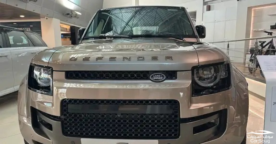 لاند روفر ديفندر اوكتا V8 موديل 2025