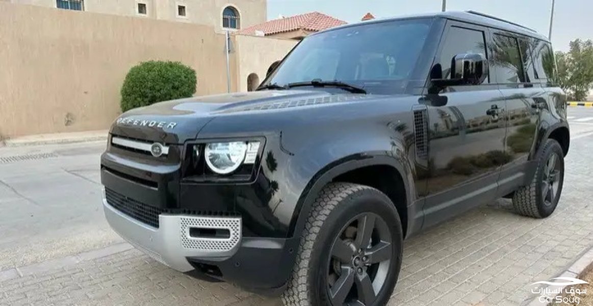 لاند روفر ديفندر V4 موديل 2025 جديده