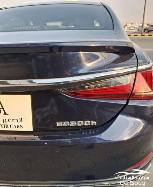 لكزس ES300 AH موديل 2020