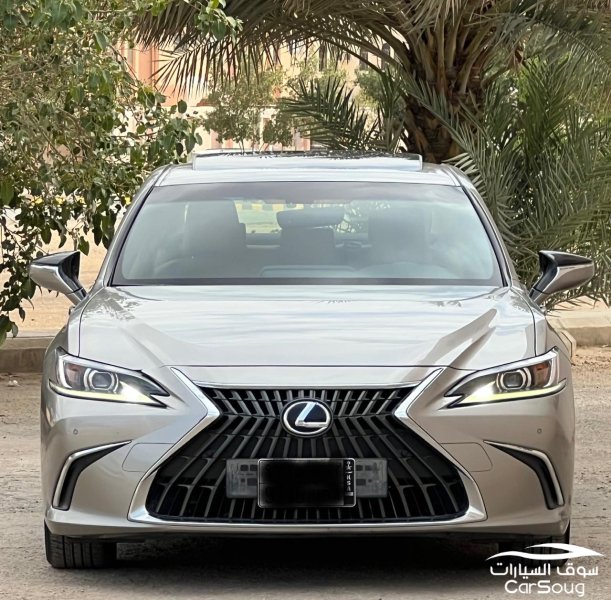 لكزس es300h 2022