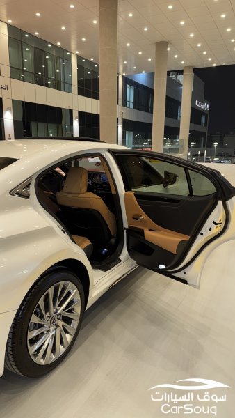 لكزس es300 2023 هايبرد