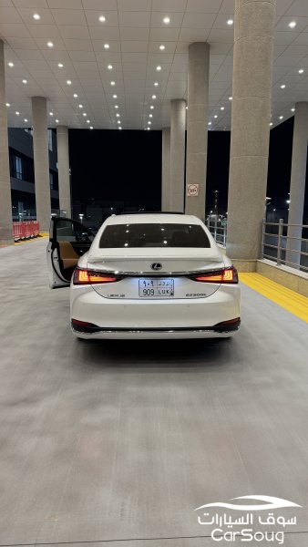 لكزس es300 2023 هايبرد