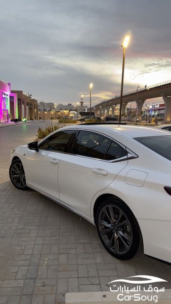 لكزس ES350 F Sport – موديل 2019