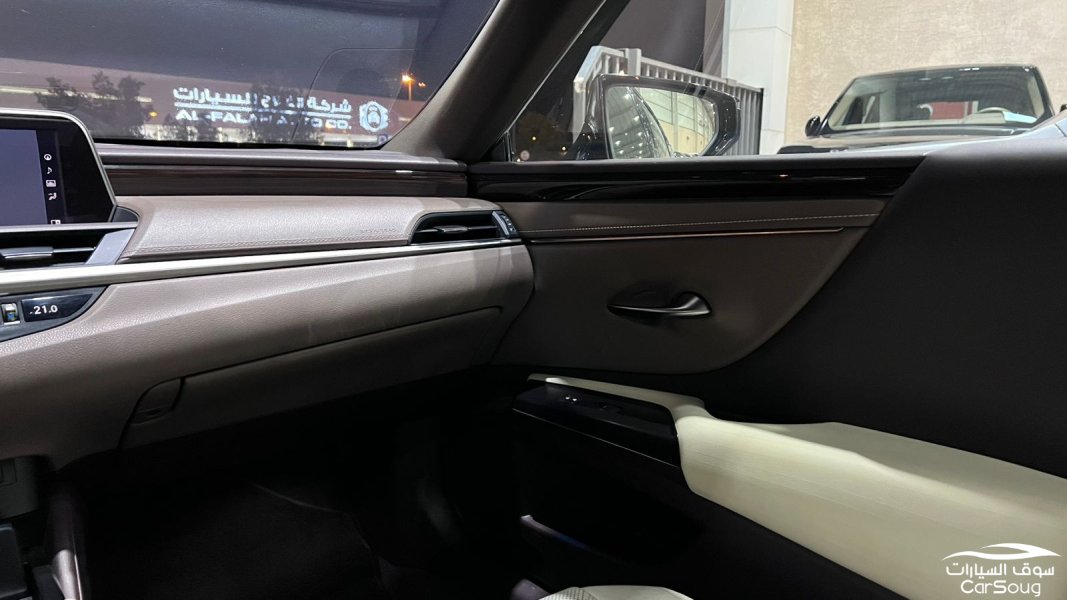 لكزس ES 350 موديل 2019