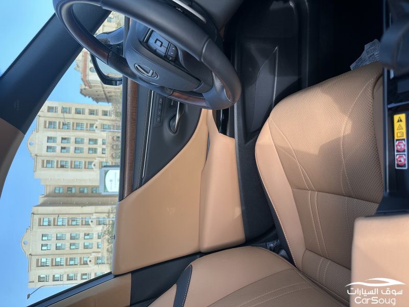 Es350CC لكزس موديل 2025 بحالة الوكالة
