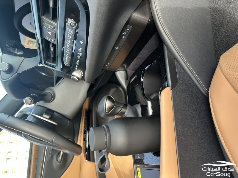 Es350CC لكزس موديل 2025 بحالة الوكالة