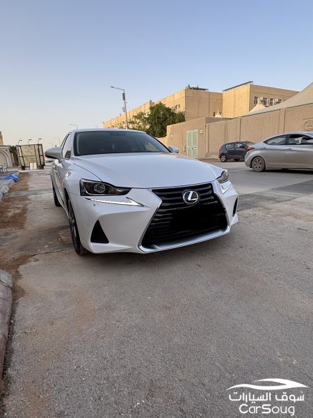 لكزس 2020 is 350