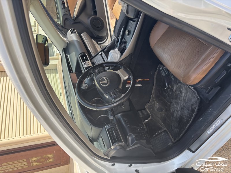 لكزس 2020 is 350