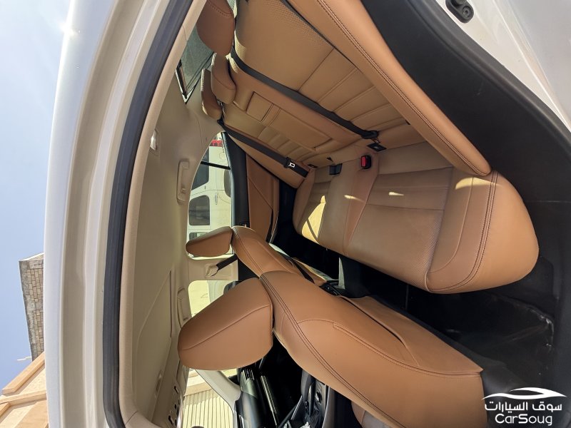 لكزس 2020 is 350