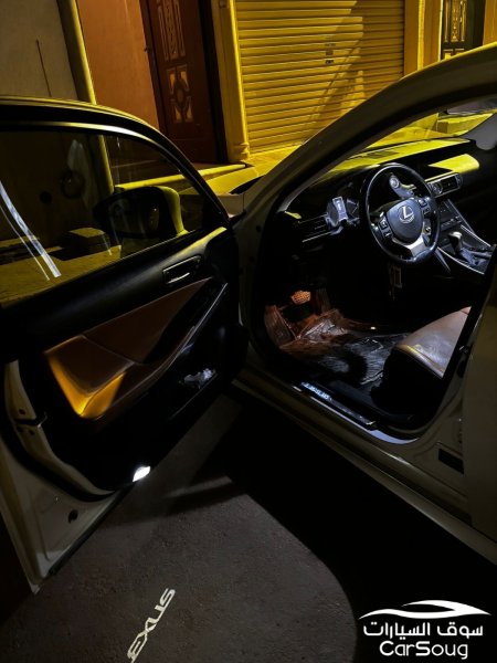 لكزس is350 2020 وكالة