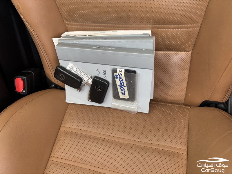 لكزس is350 2020 وكالة