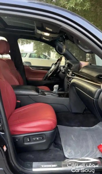 لكزس LX 570 DD موديل 2016 ثاني مالك
