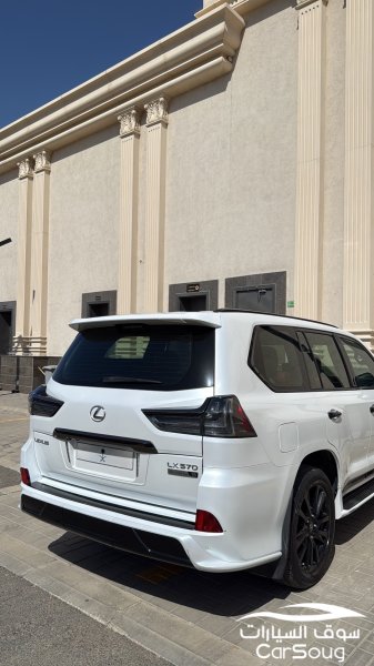 جيب لكزس 2020 فئة البلاك إدشن