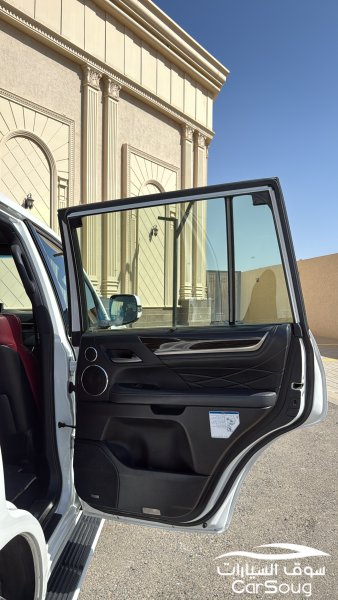 جيب لكزس 2020 فئة البلاك إدشن