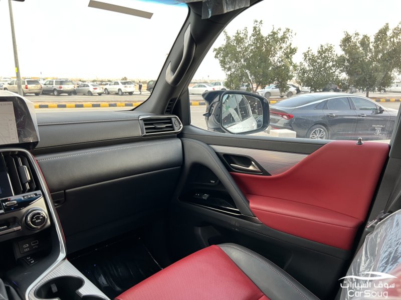 لكزس LX 600 f sport موديل 2025
